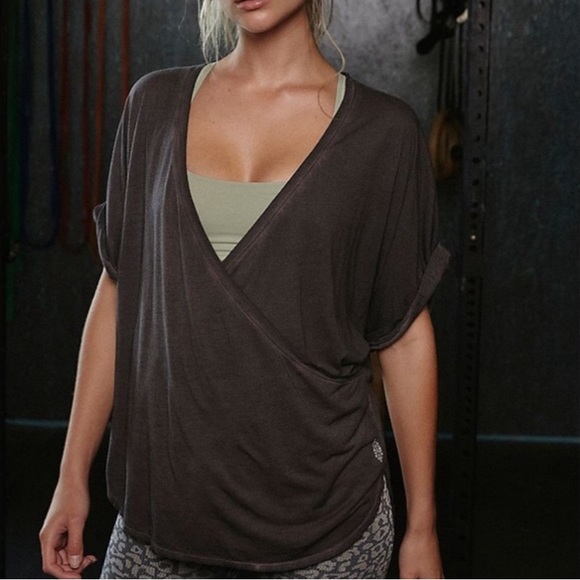 Free People Tops - NWT FREE PEOPLE Movement Kimono Easy Tee Black Walnut